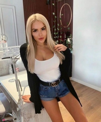 Молодая и раскованная красавица ждет в гости состоятельного мужчину. Обещаю незабываемый отдых и море удовольствия! Опыт в сексе гарантирую, атмосфера непринужденная и расслабляющая. 10954, 24 года